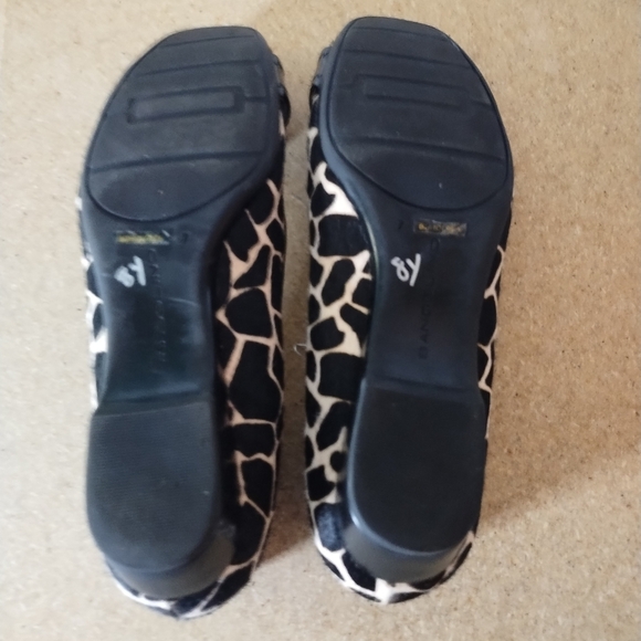 Bandolino giraffe print leather ballet flats with buckle size 7 - Picture 5 of 7